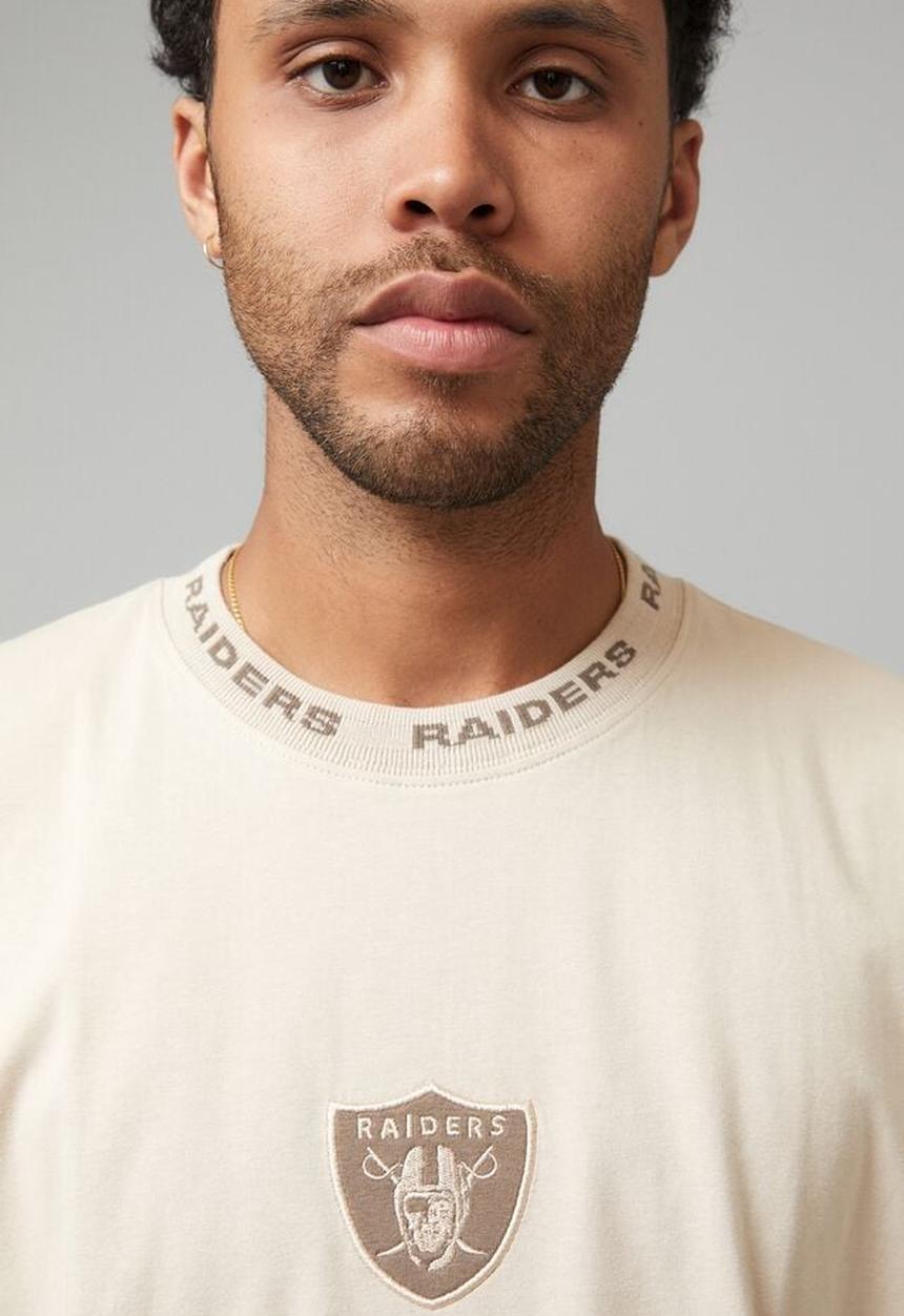 Cotton On - Oversized nfl T-shirt - lcn nfl beige/raiders neck rib