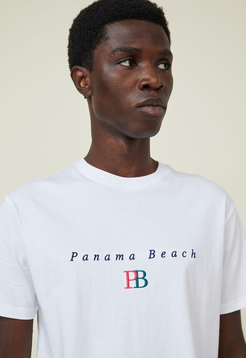 Cotton On - Premium loose fit classic T-shirt - white/panama beach