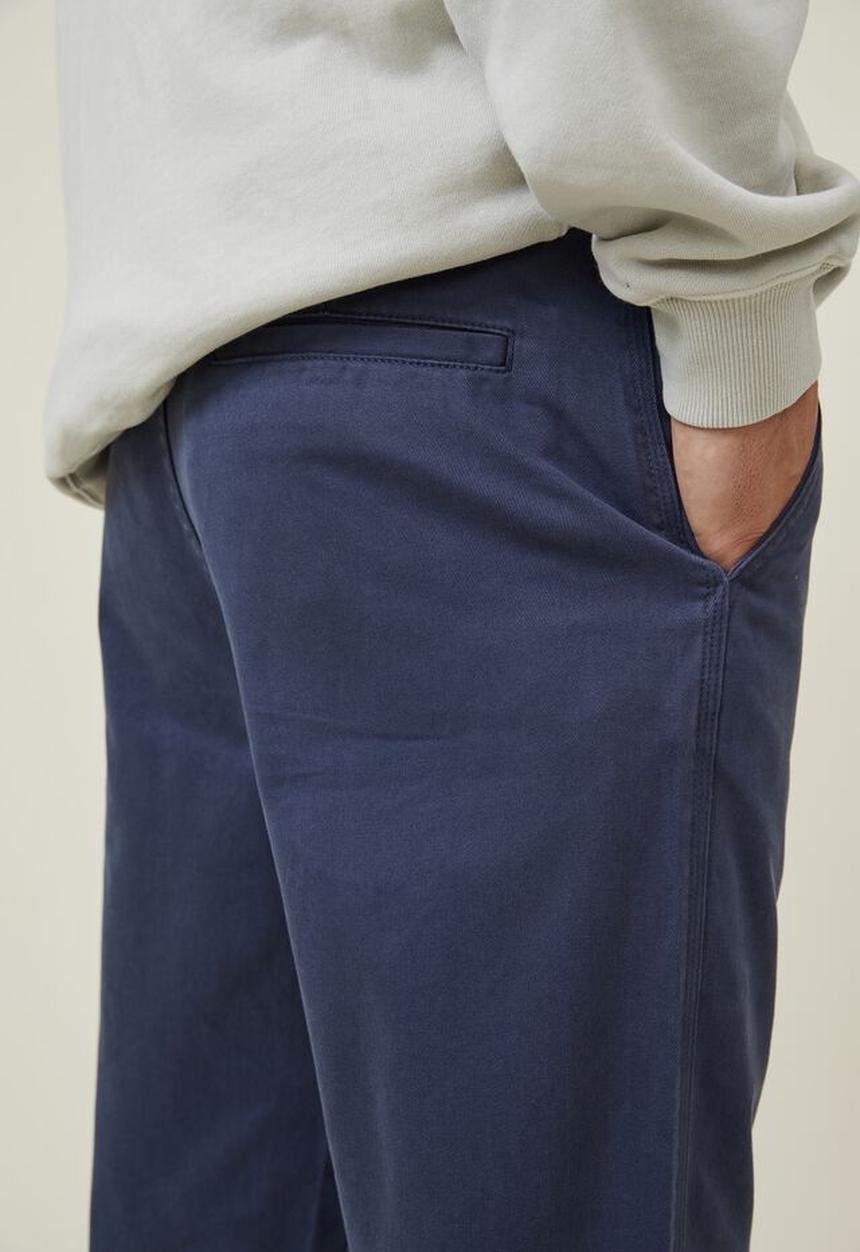 Cotton On - Relaxed chino - washed navy
