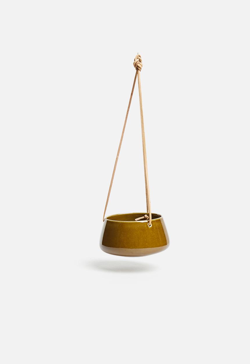 Present Time - Hanging pot unique - caramel brown