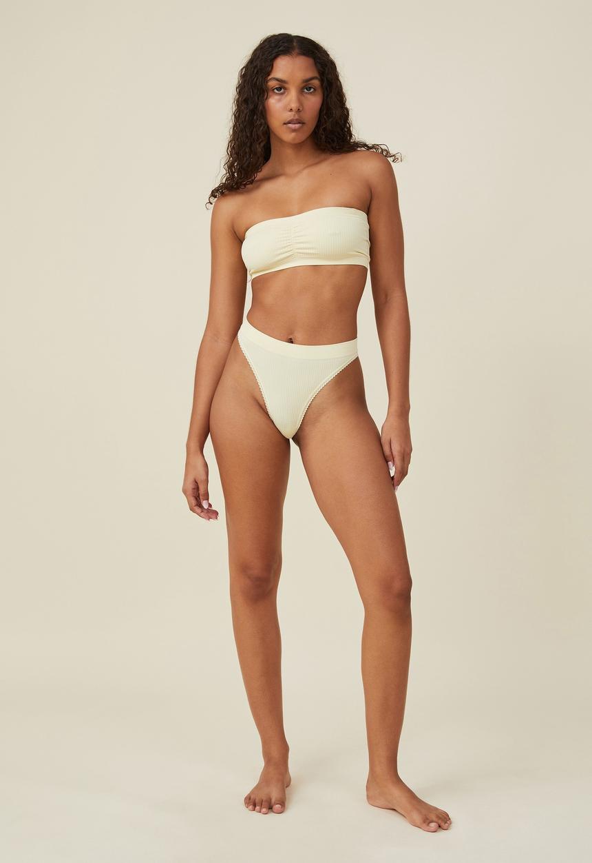 Cotton On - Seamless gathered padded bandeau - sugar cookie pointelle