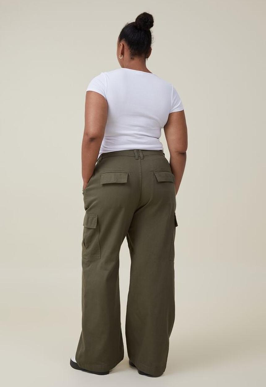 Cotton On - Curve bobbie cargo pant - soft olive