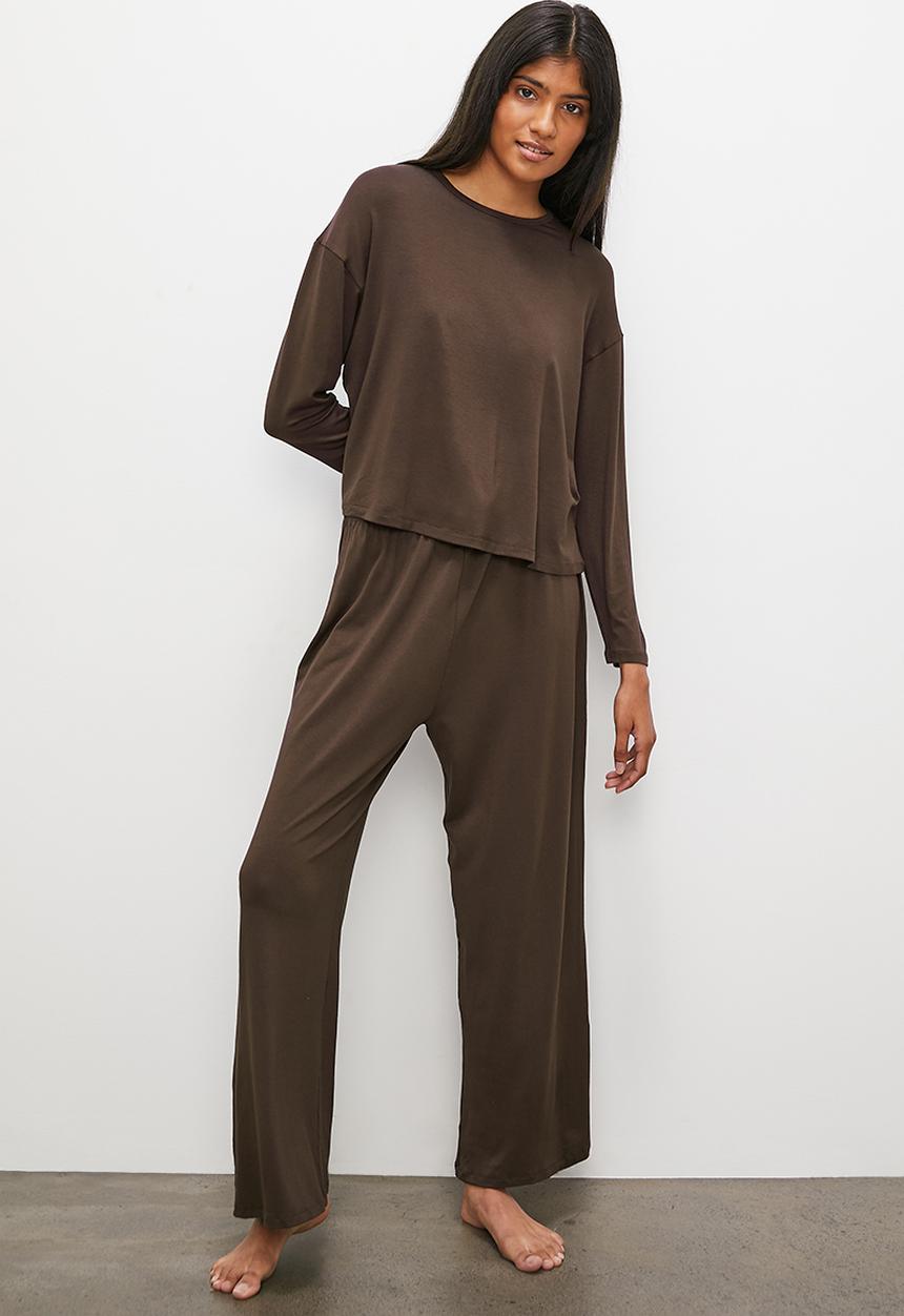 Superbalist - Long sleeve knit top & pant set - choc