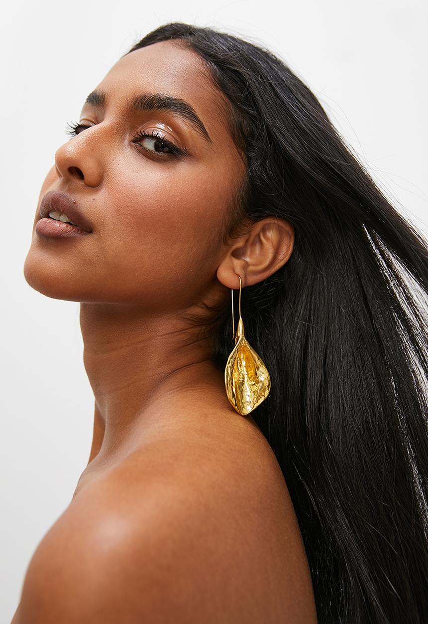 Superbalist - Rue statement earrings - gold