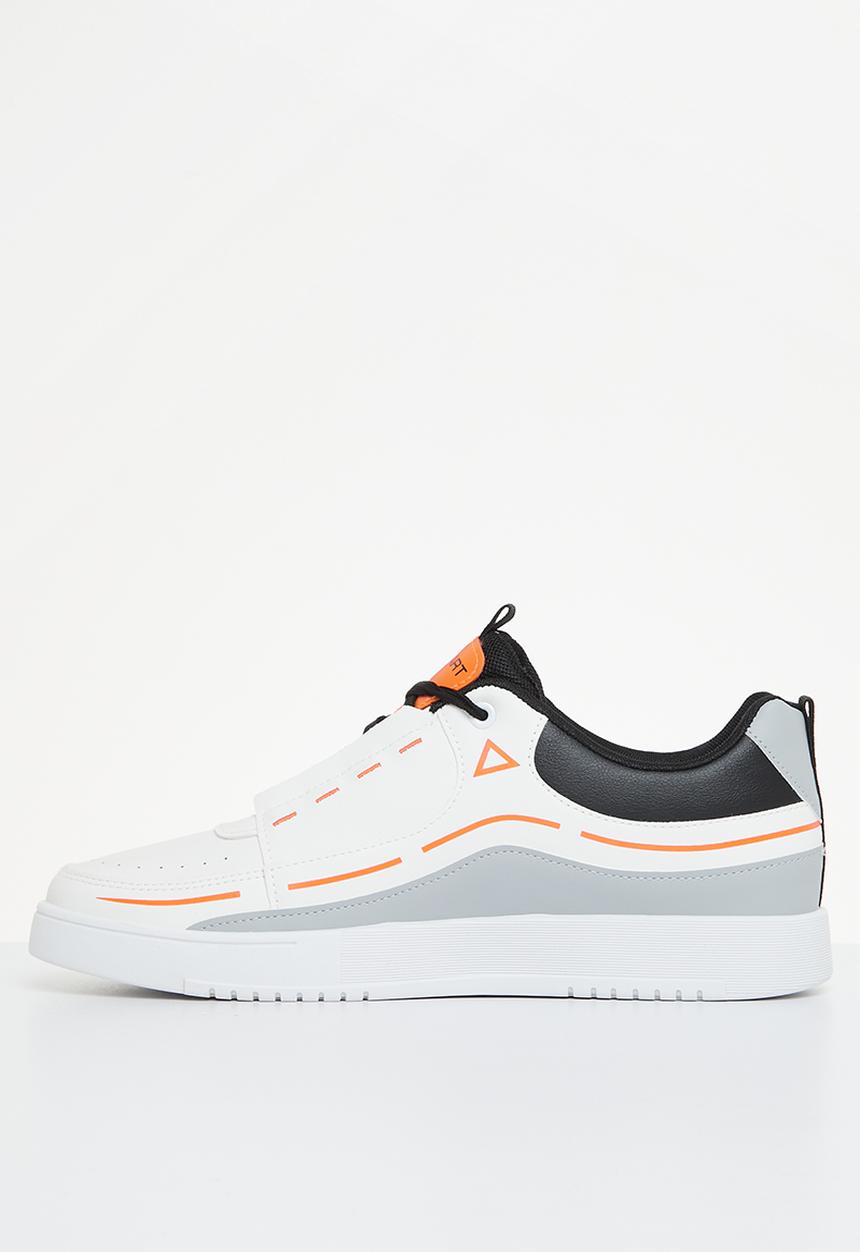 UrbanArt - Kel 1 wax slip-on - white