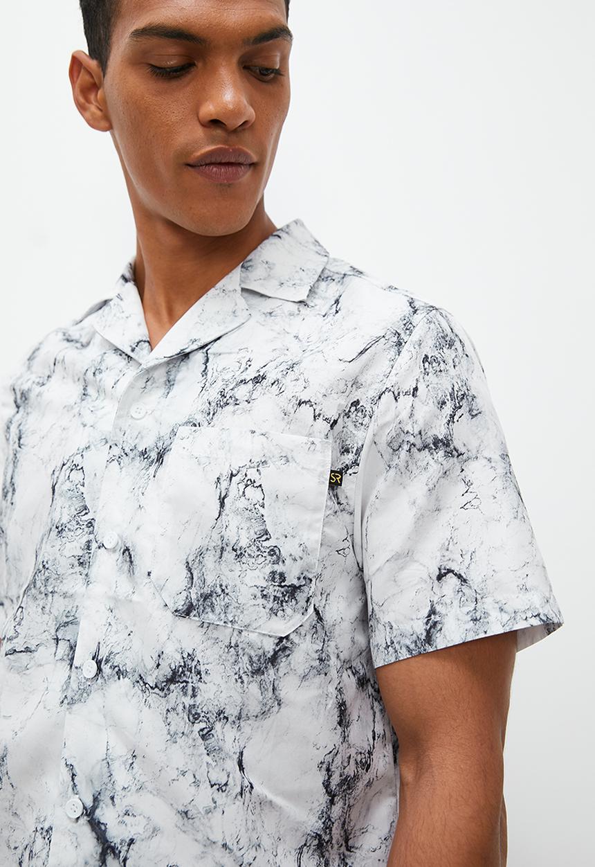 STYLE REPUBLIC - Marble print short sleeve revere collar shirt - black & white
