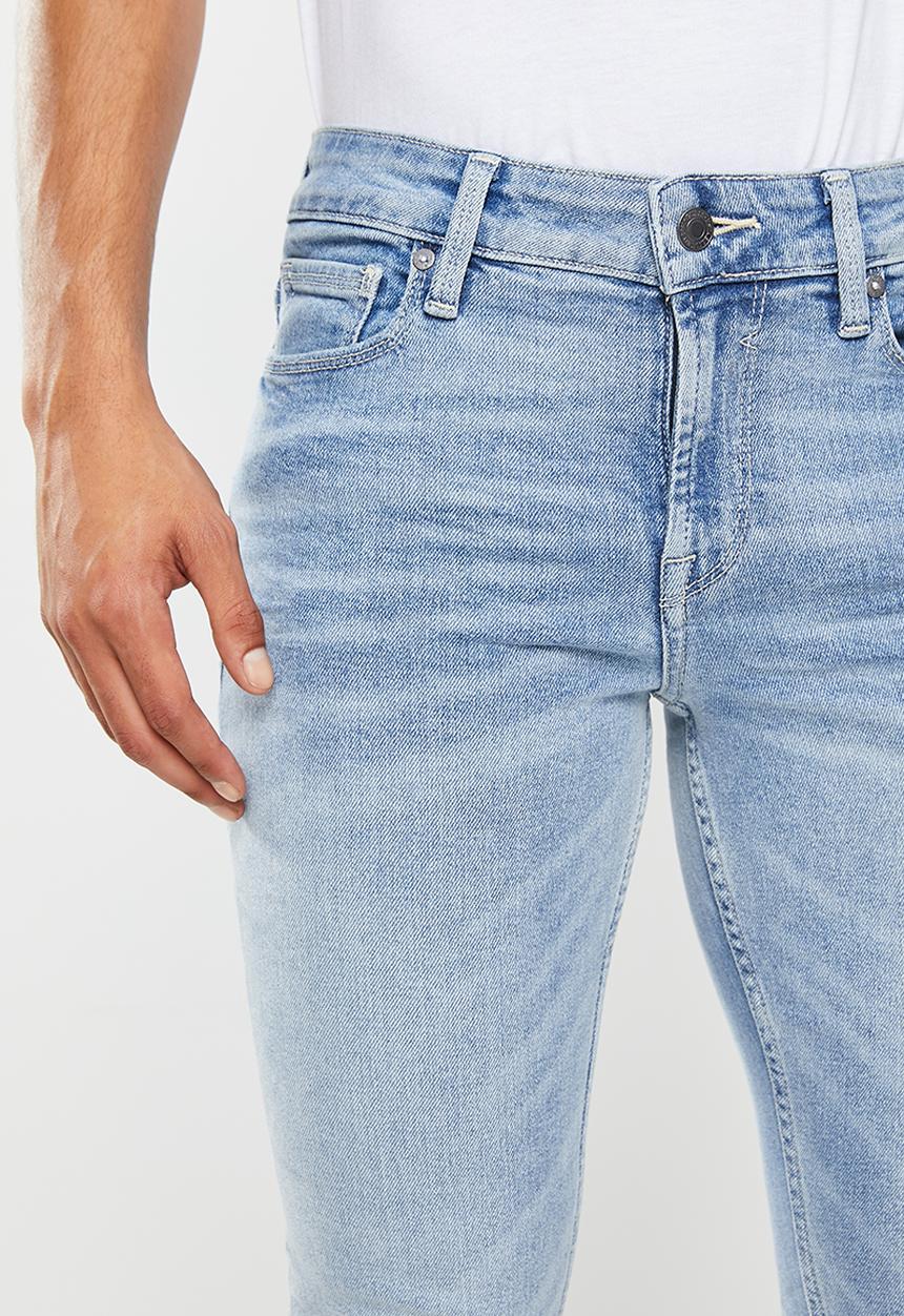 GUESS - An1finn super skinny - light wash