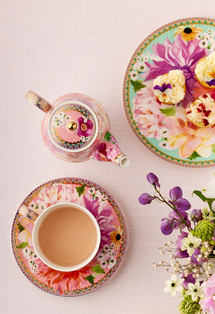 Maxwell & Williams - Dahlia daze - cup and saucer 240ml - pink