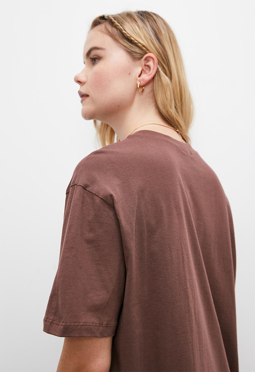 Blake - Oversized city graphic tee -  choc