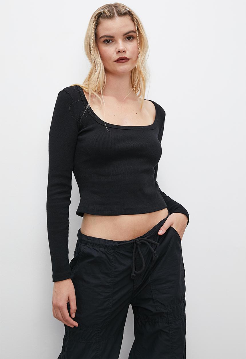 Blake - Ribbed scoop tee - black