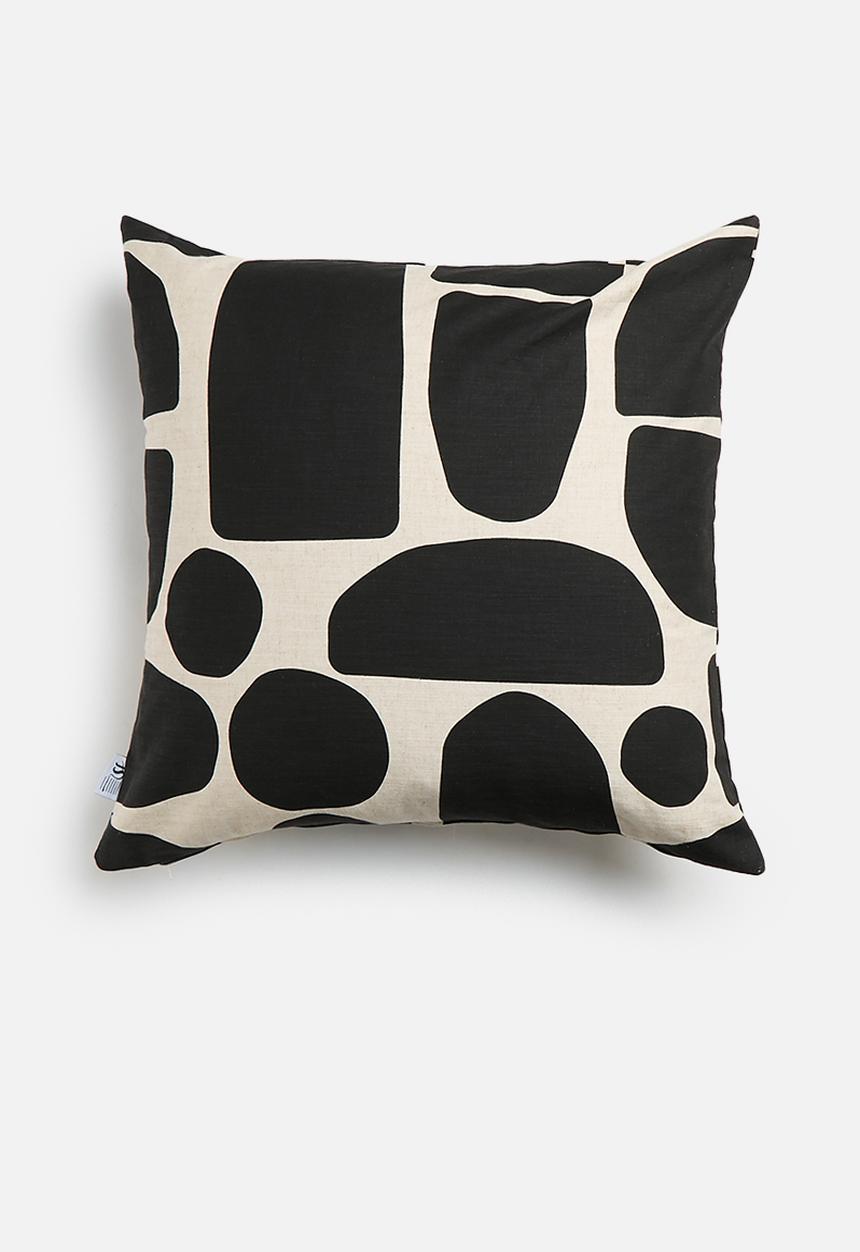 Sixth Floor - Mendi cushion cover - black & neutral 