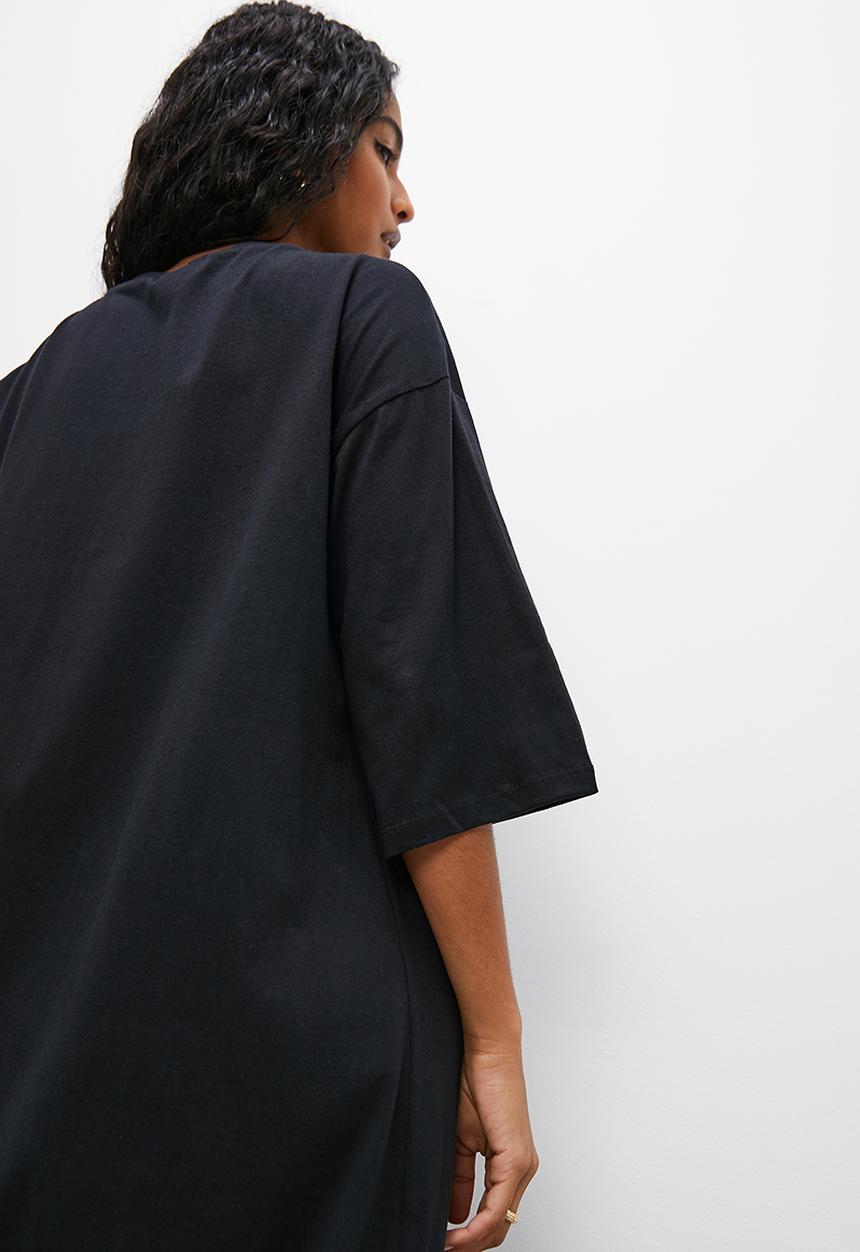 Superbalist - Midi tee dress with pockets - black