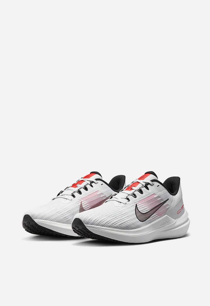 Nike - Air Winflo 9