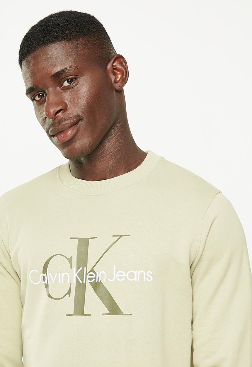 Calvin Klein - Seasonal monogram crew neck - wheat fields