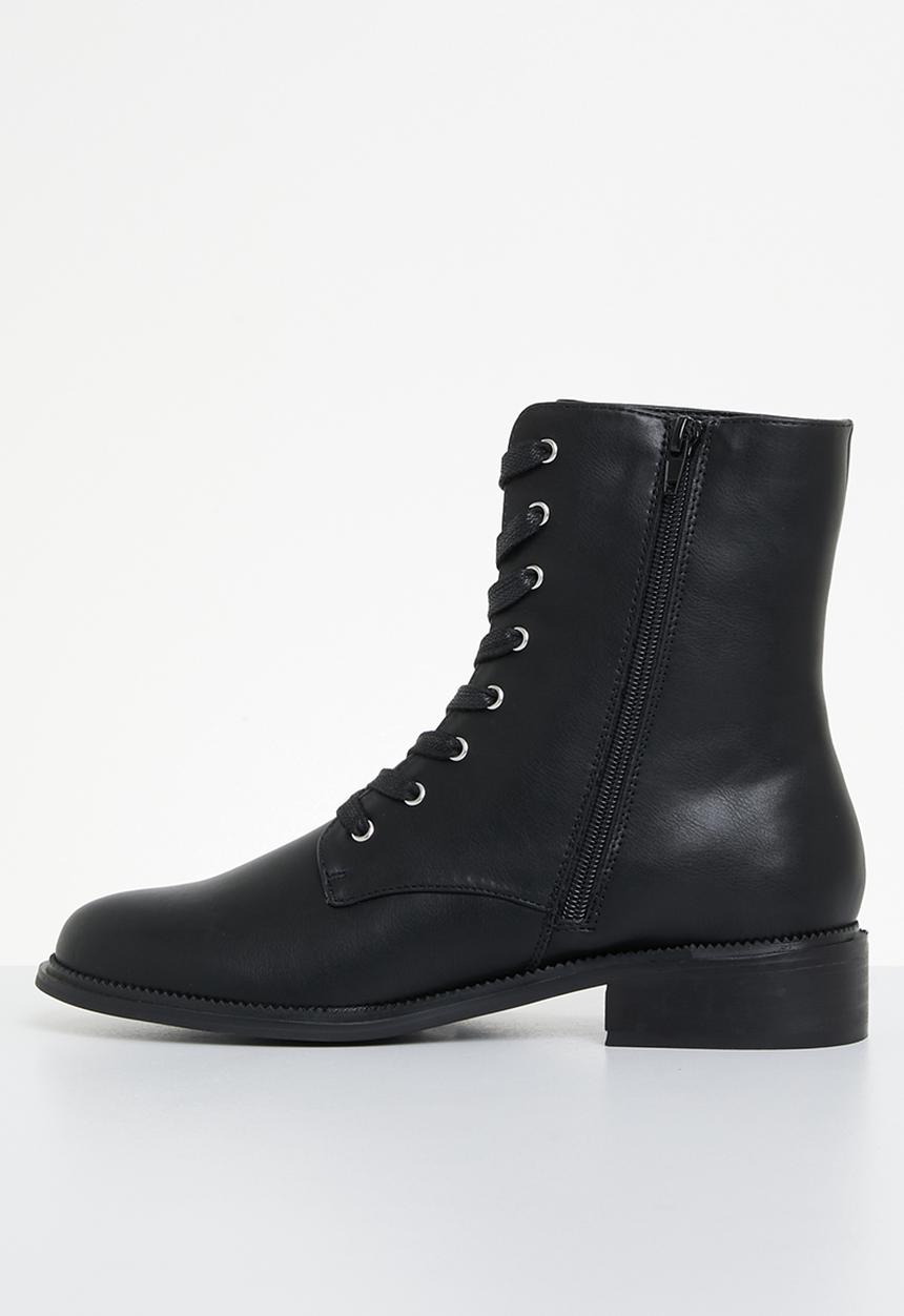 dailyfriday - Bess lace up boot - black