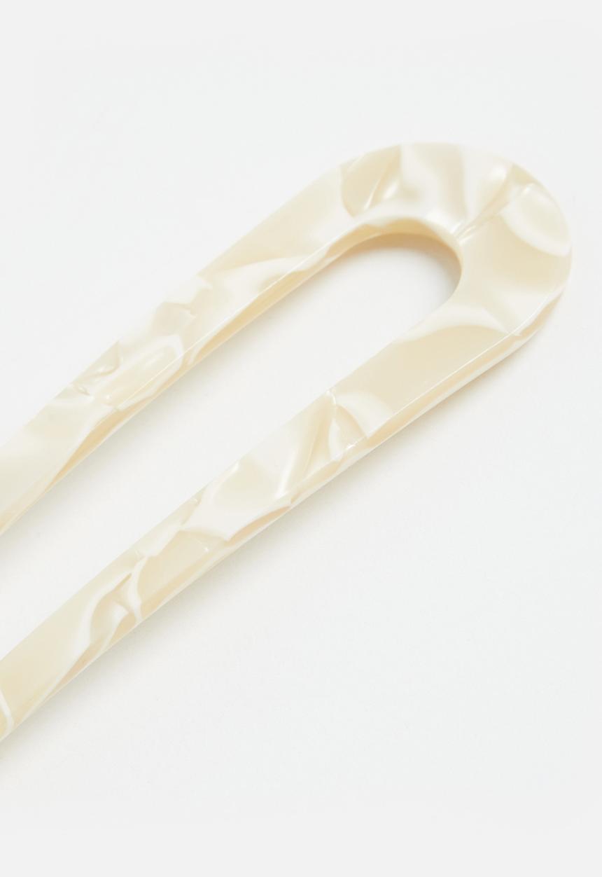Cotton On - Mia hair fork - white marble