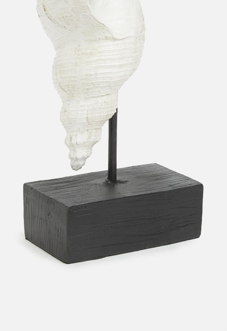 H&S - Conch shell stand  - white
