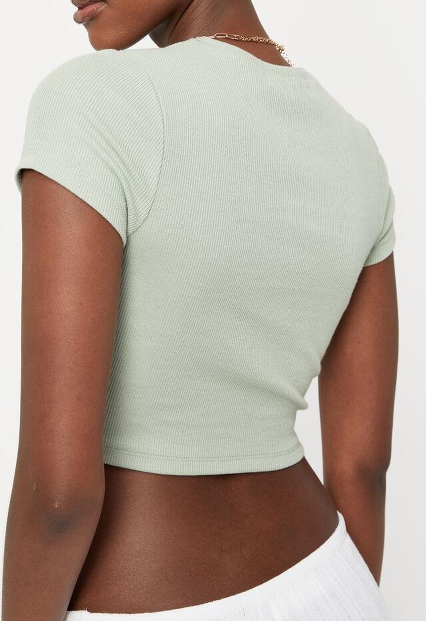 Supré  - Alissa fitted crew top - muted green