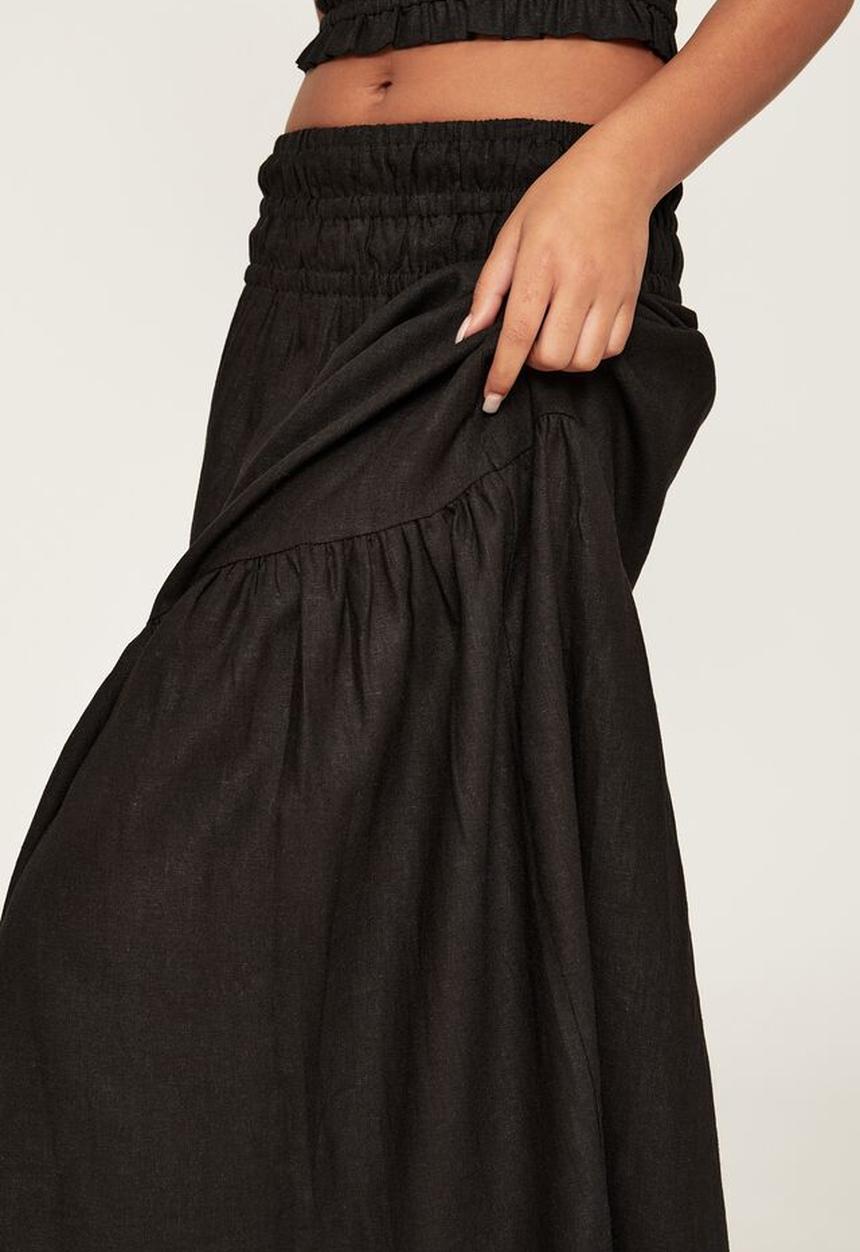 Supré  - keira shirred maxi skirt - black