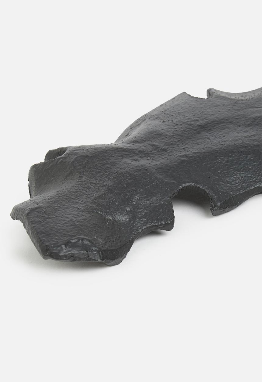 H&S - Oak leaf tray - black
