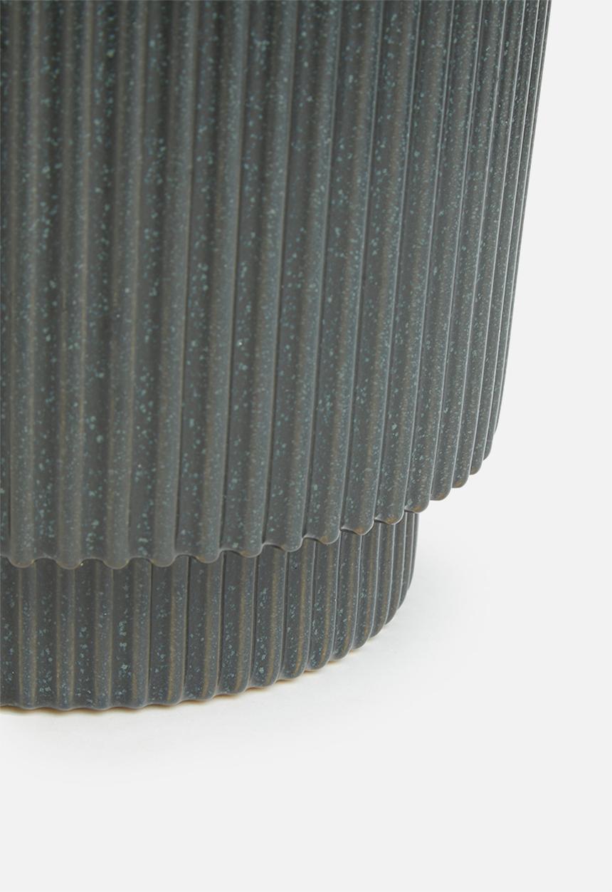 H&S - Flowerpot - charcoal
