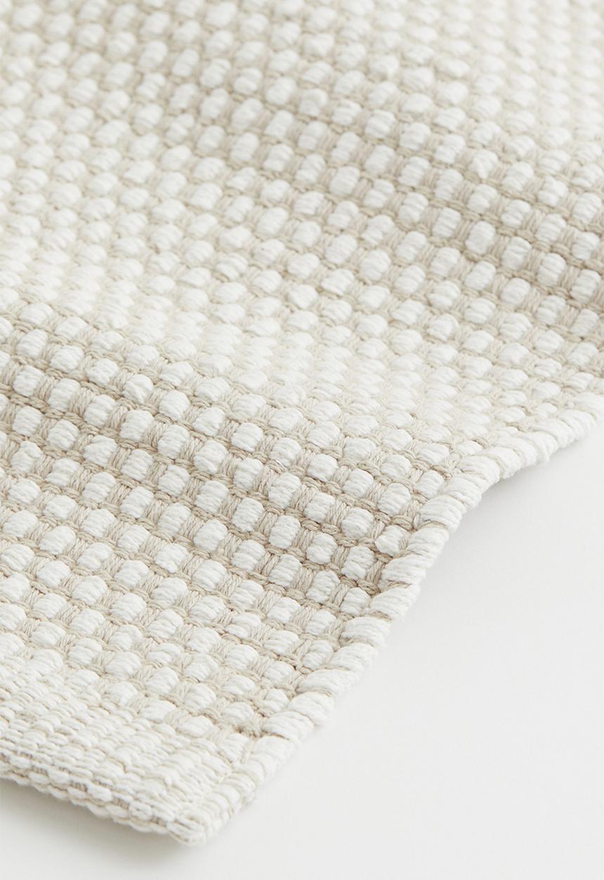 H&M - Cotton rug - white/beige/multi