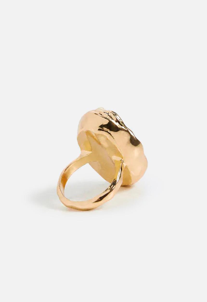 MANGO - Large pearl ring - gold