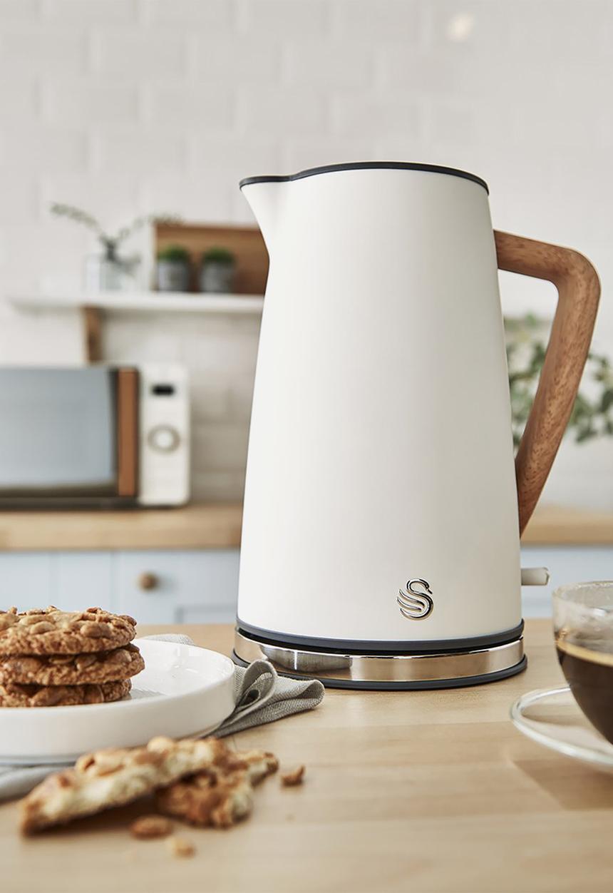 Swan - Nordic Kettle & 2 Slice Toaster - Polished white