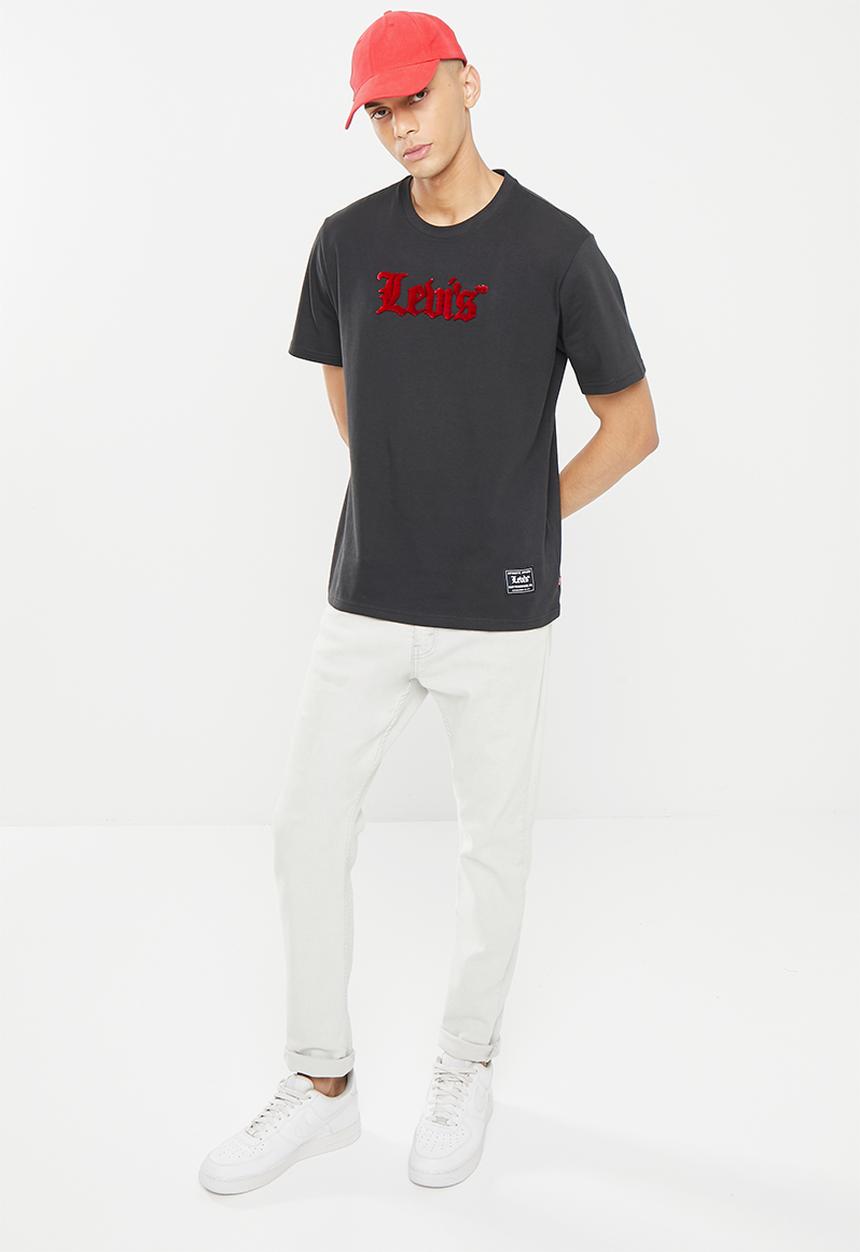 Levi’s® - Short sleeve relaxed fit tee - olde english caviar g