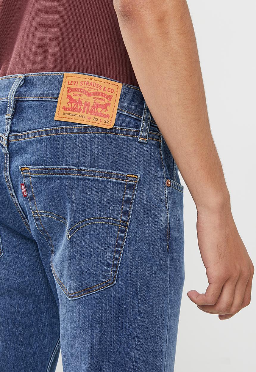 Levi’s® - Skinny taper - tuscany town adv