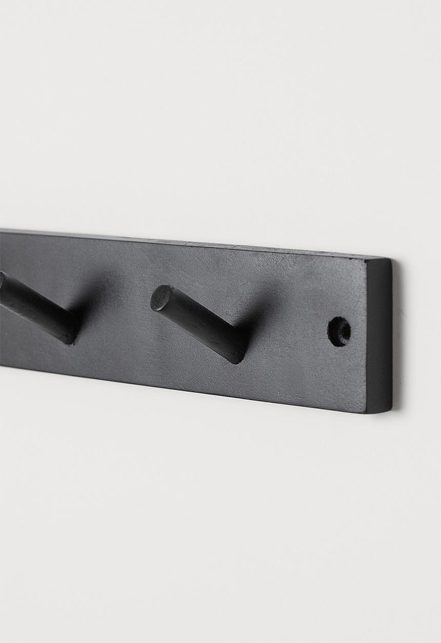 H&M - Wooden hanger - black I