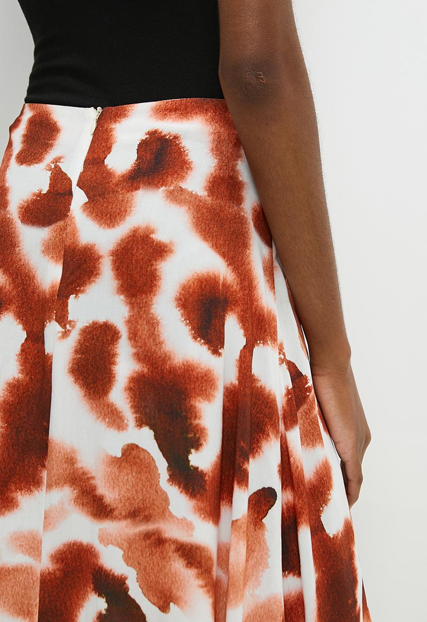 edit - Aline midi - soft focus giraffe