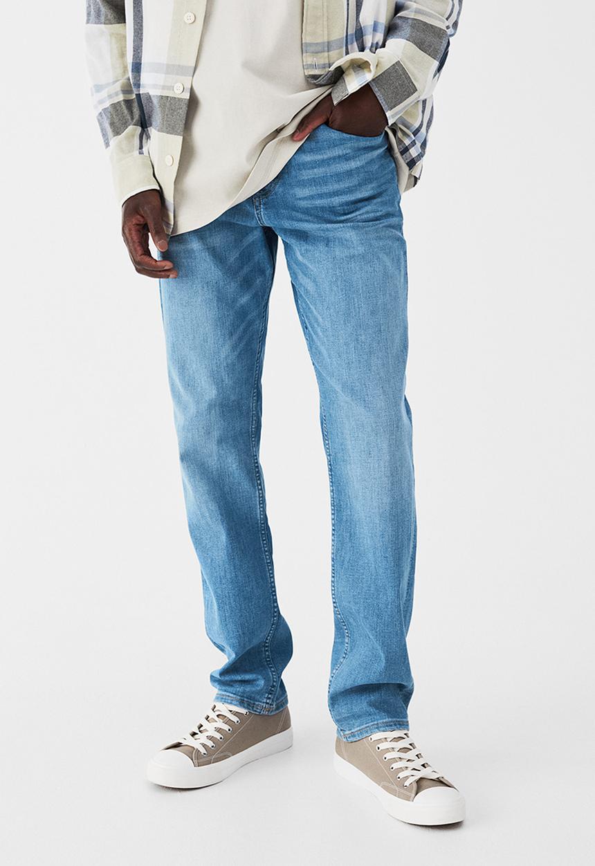 H&M - Freefit® slim jeans - light denim blue