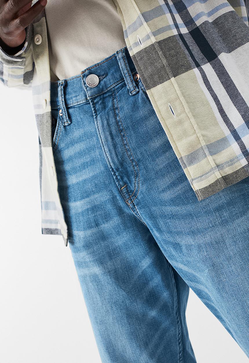 H&M - Freefit® slim jeans - light denim blue