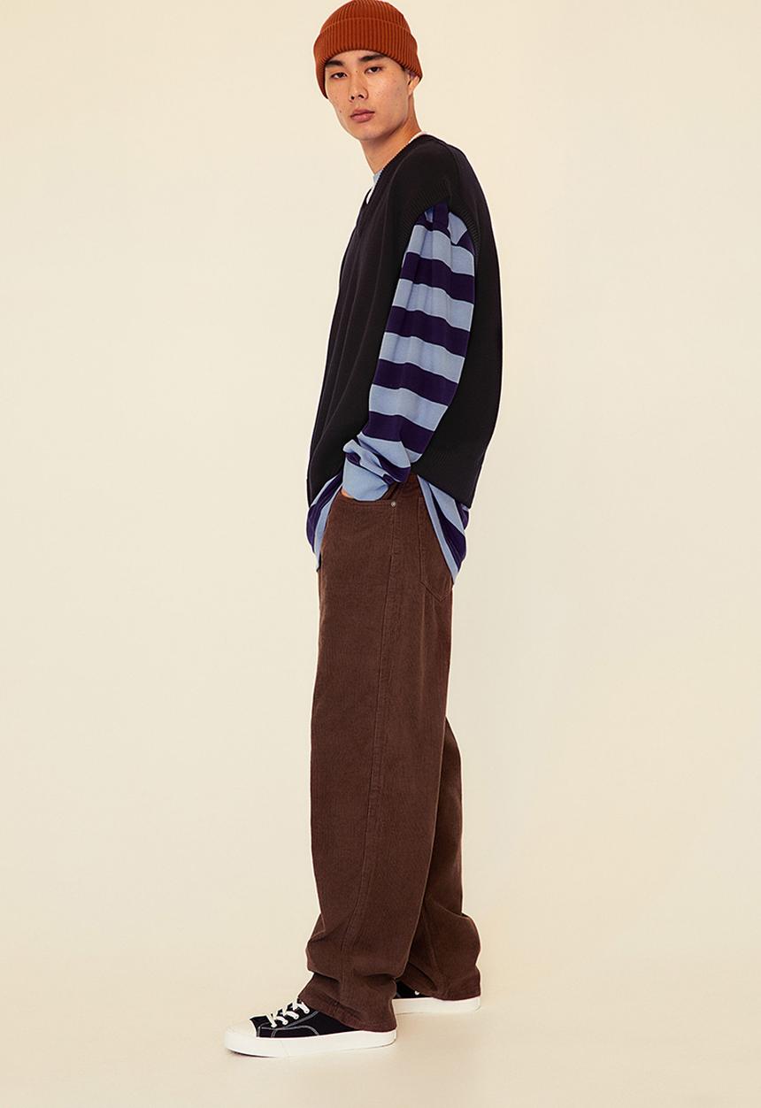 H&M - Loose fit corduroy trousers - brown