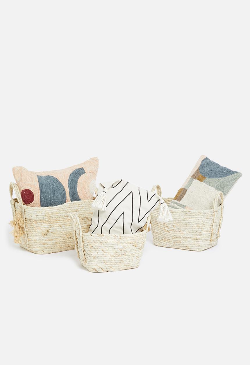 Storage Solutions - Straw basket- natural