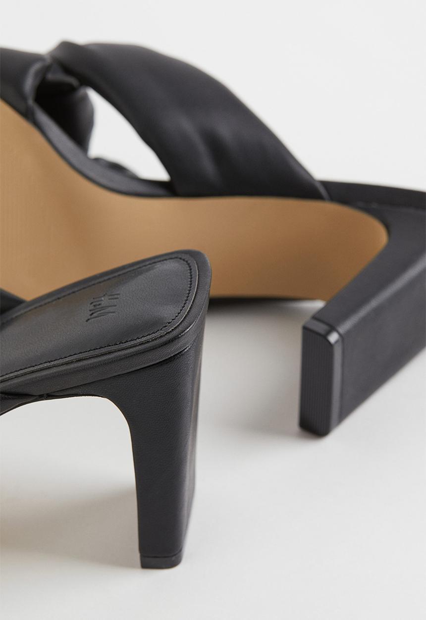 H&M - Mules - black