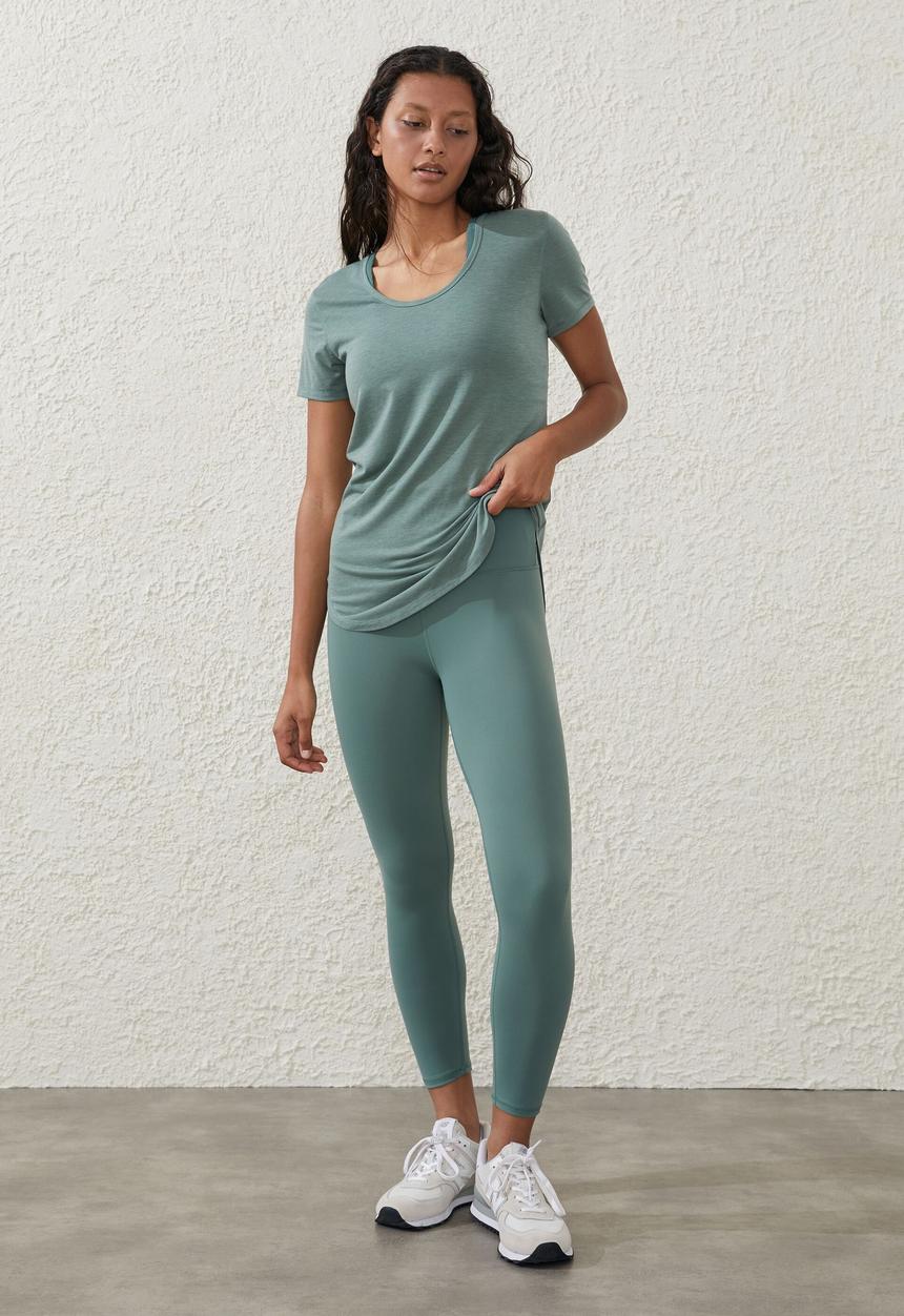 Cotton On - Gym T Shirt - sage leaf