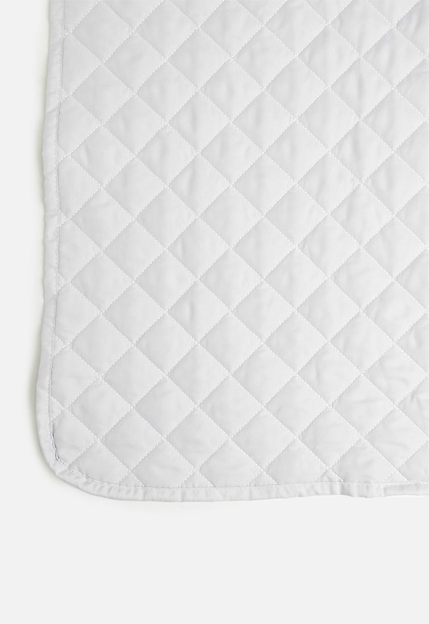 Sixth Floor - Diamond microfibre quilt - grey