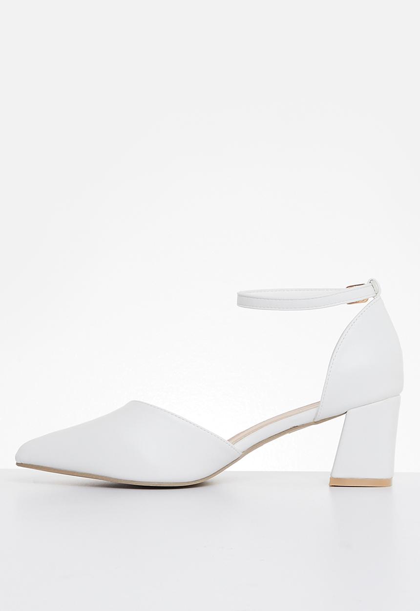 edit - Norah ankle strap block heel - white 