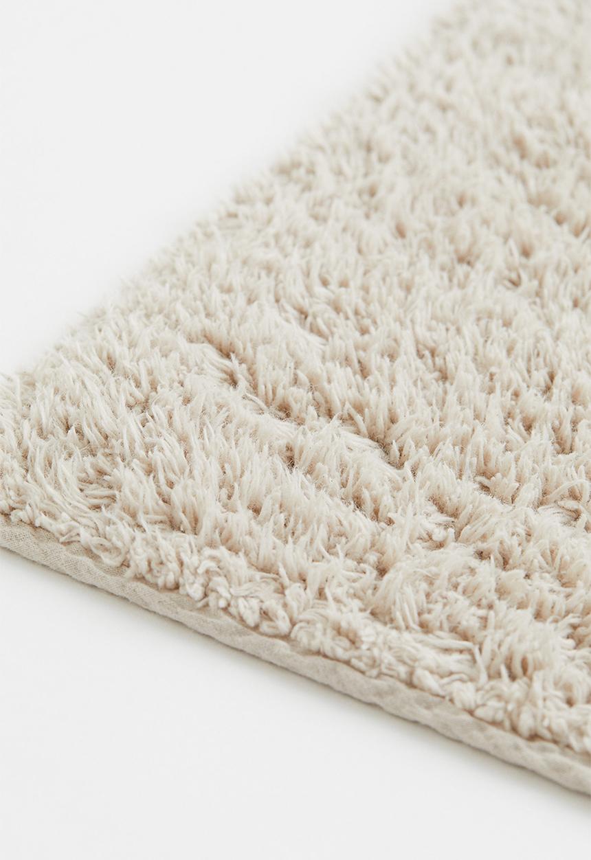 H&M - Tufted bath mat - beige