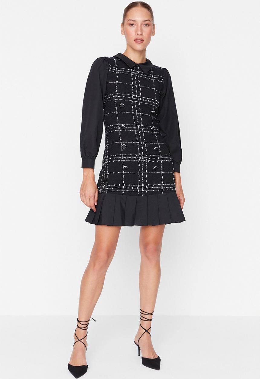 Trendyol - Collar detailed flared hem dress - black