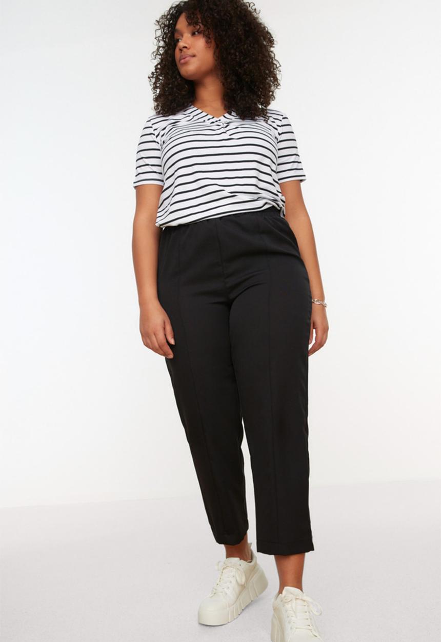 Trendyol - Plus elastic waist carrot fit woven trousers  - black