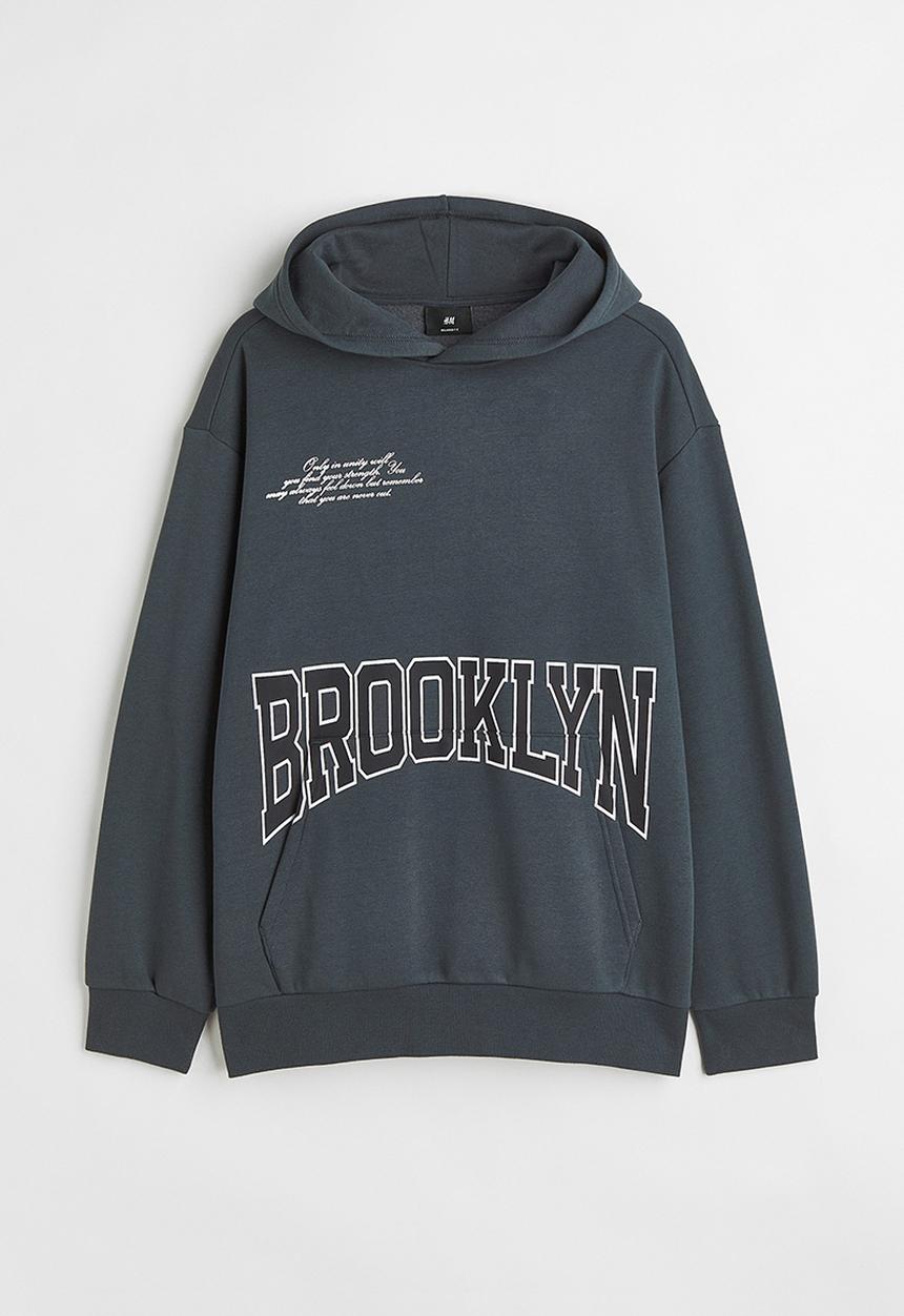 H&M - Relaxed fit hoodie - dark grey/brooklyn wolf