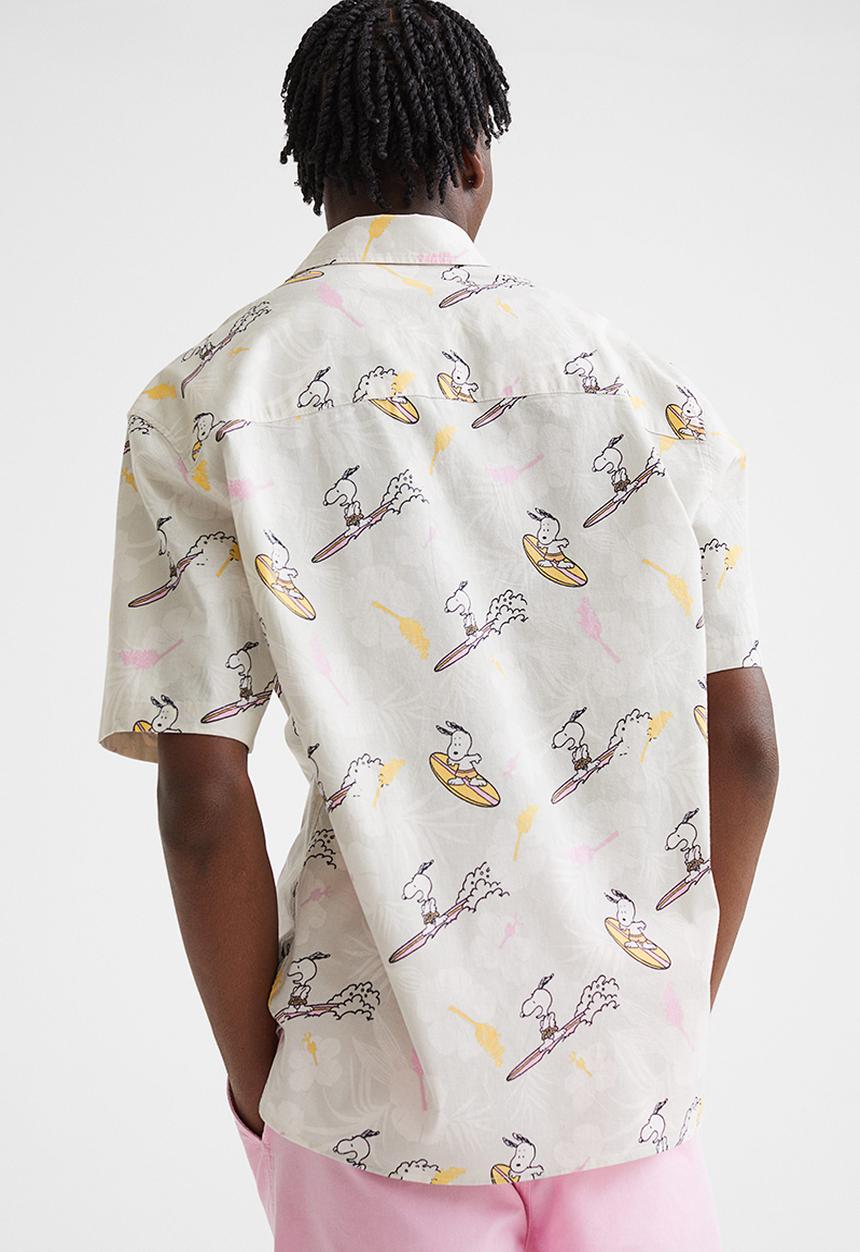 H&M - Regular fit short-sleeved shirt - light beige/snoopy