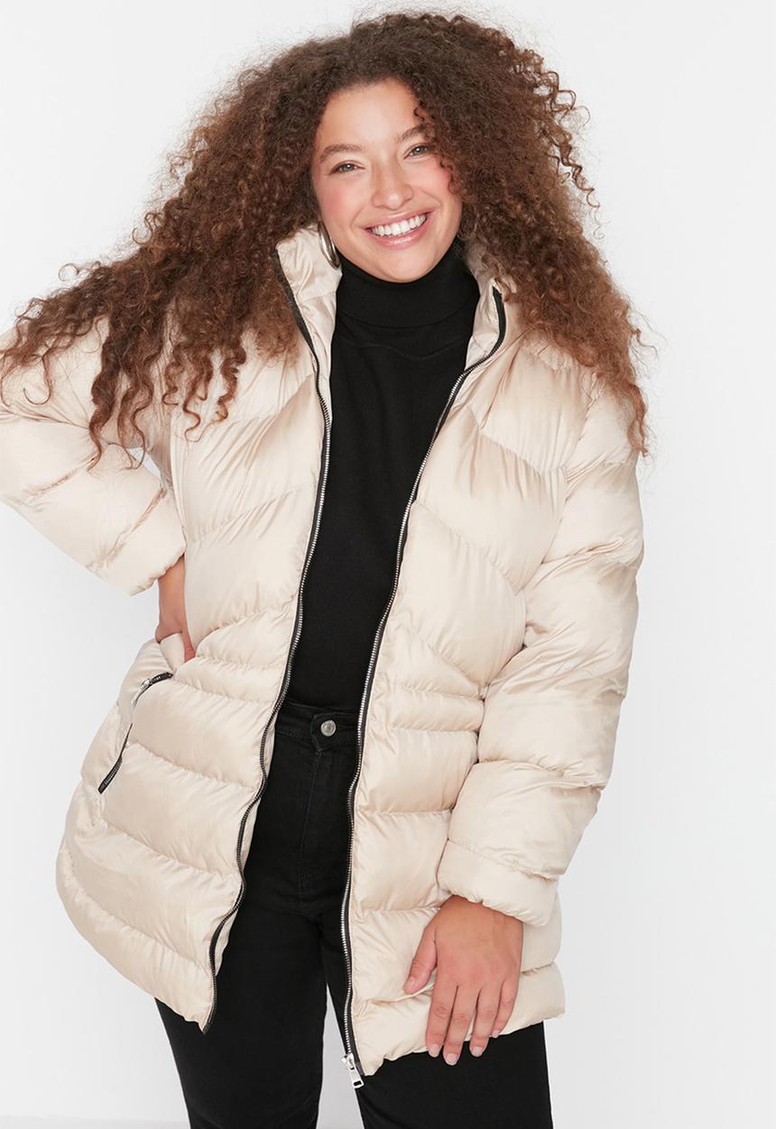 Trendyol - Plus hooded faux fur coat with zipper - beige