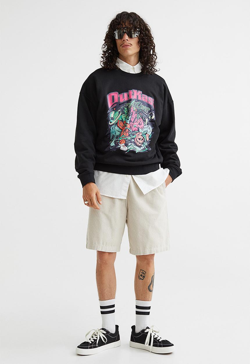H&M - Relaxed fit sweatshirt - black/outkast