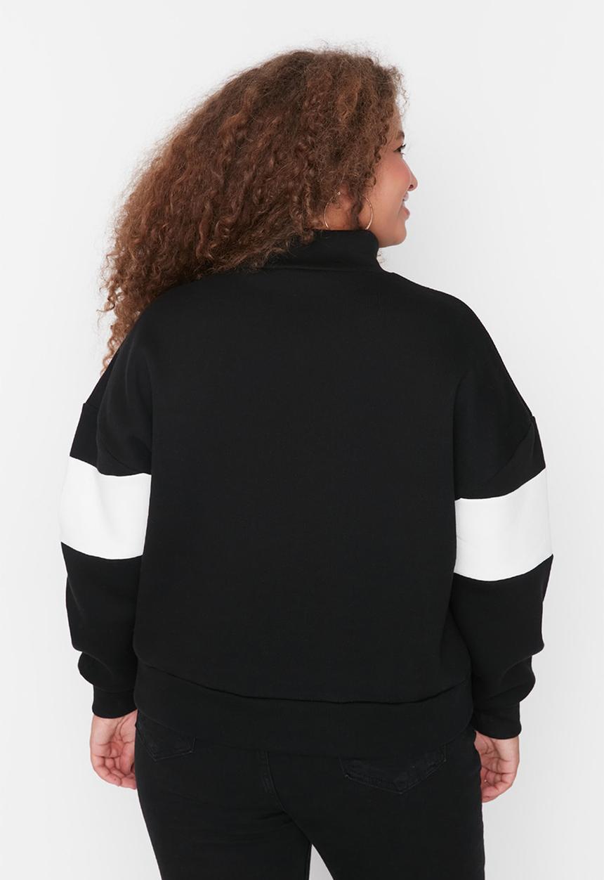 Trendyol - Plus hooded thick knit sweatshirt - black