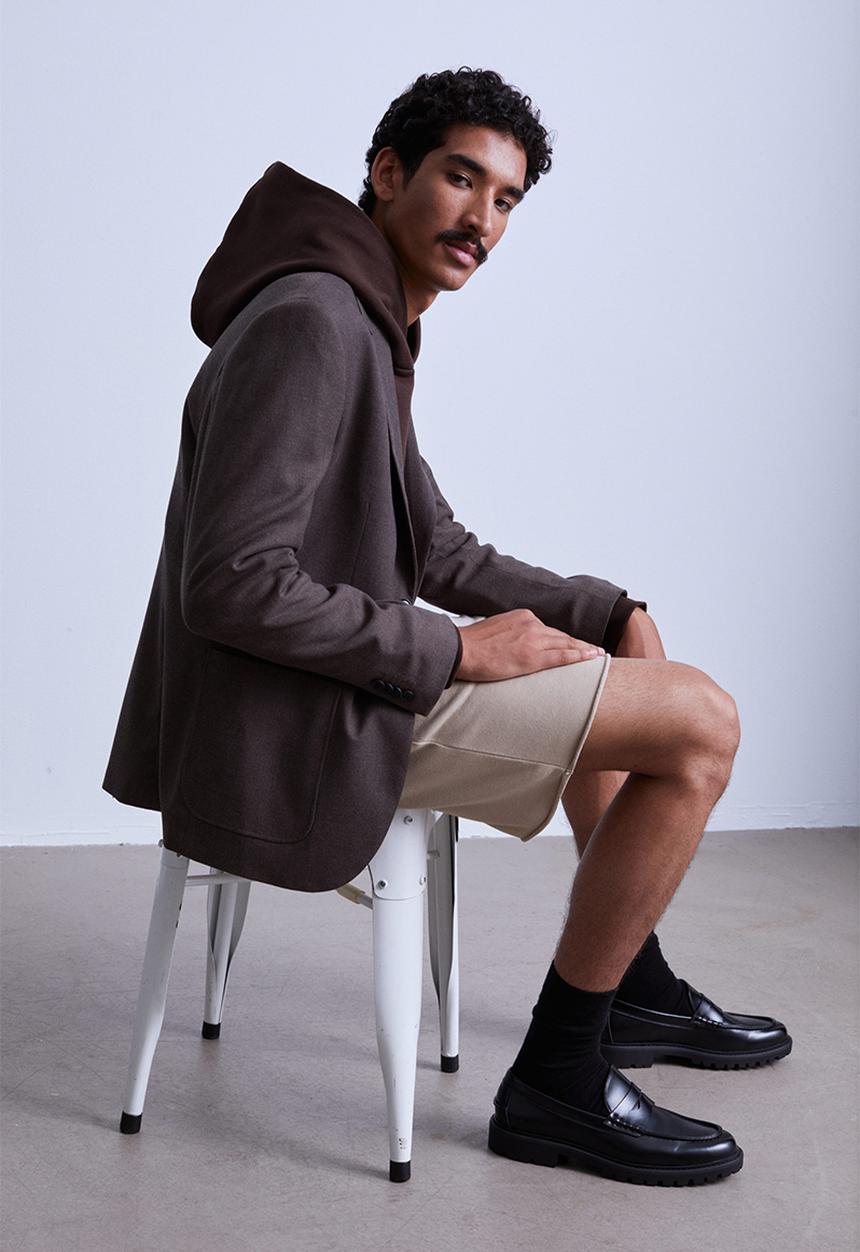 H&M - Regular fit sweatshirt shorts - greige