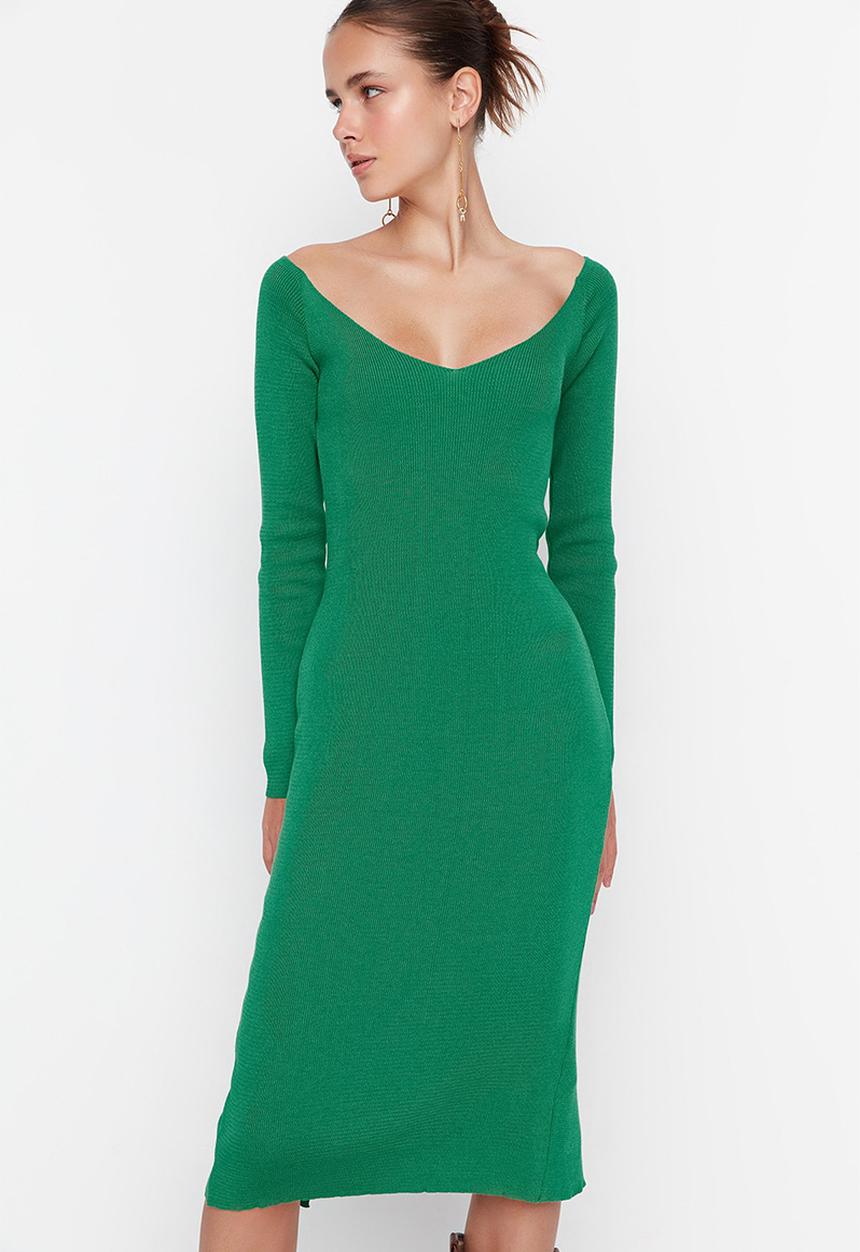 Trendyol - Low neck knit midi dress - green